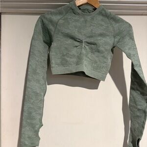 Gymshark Cropped Long-Sleeve Top in Sage Green